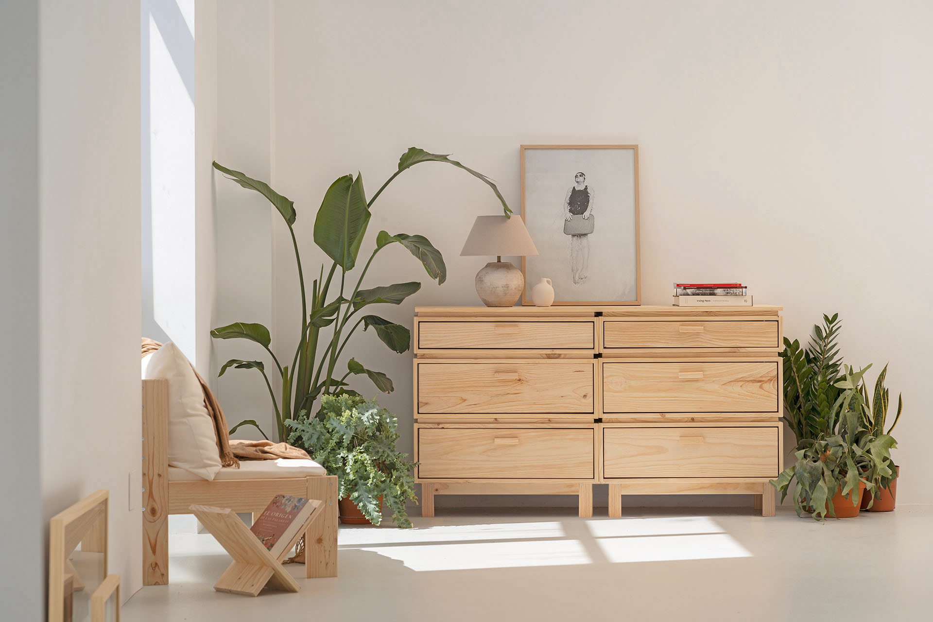 Imagen de ambiente 4 para:Cómoda de madera para la sala de estar